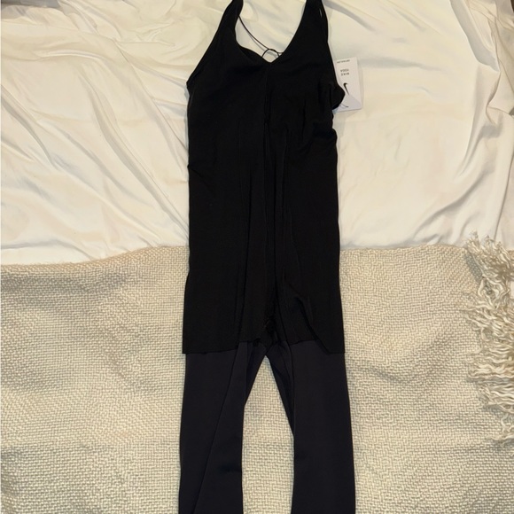 NWT Nike Yoga Infinalon Jumpsuit Jumper Layered Training Size medium - Picture 2 of 3